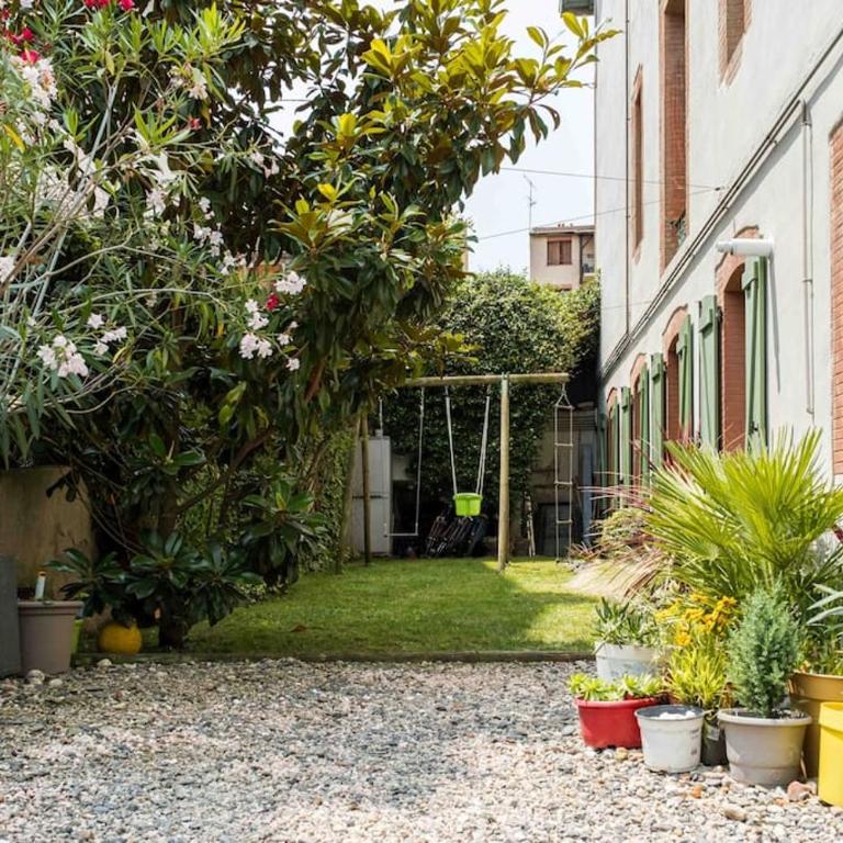 Apt T5 rénové avec bureau jardin et parking en centre ville - Apartment - 47