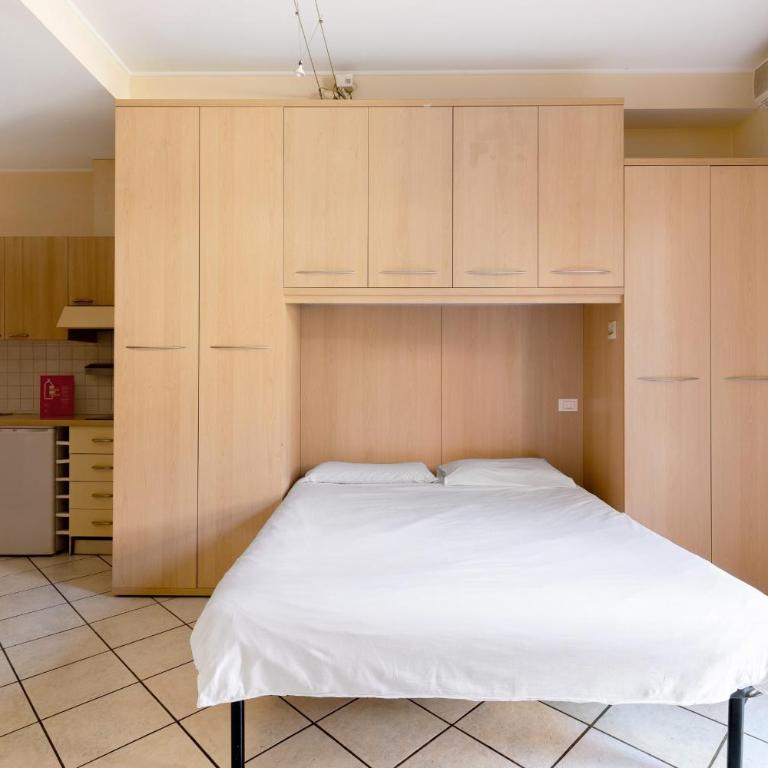 Bright Studio with balcony by Wonderful Italy - Studio Apartment - 6