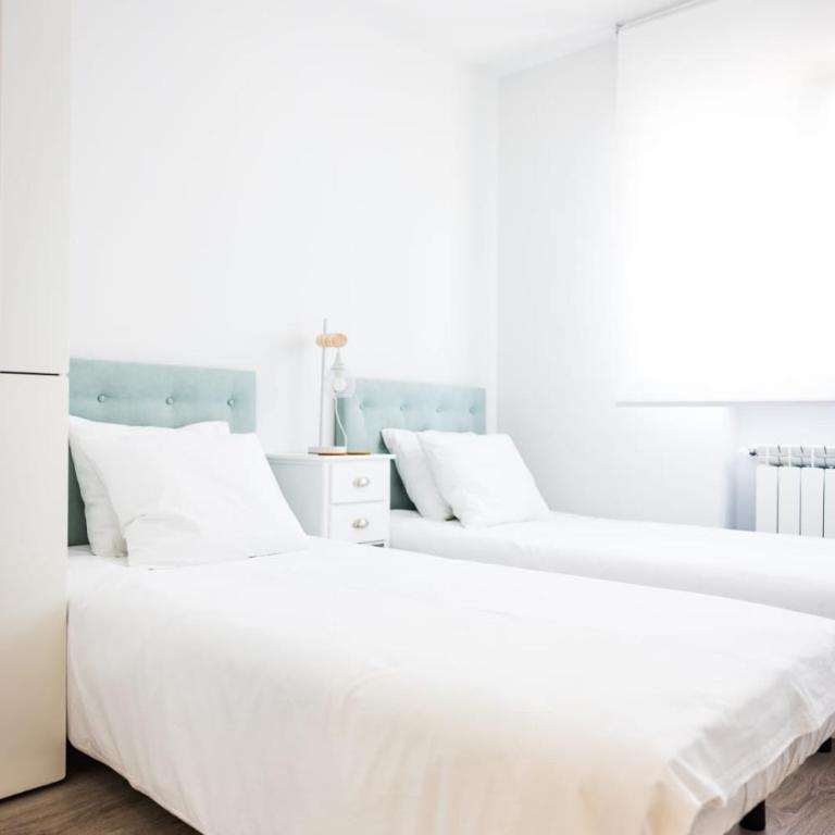 Lujoso ático entre 2 playas con garaje, terraza, vistas y wifi - Apartamento de 2 dormitorios - 27