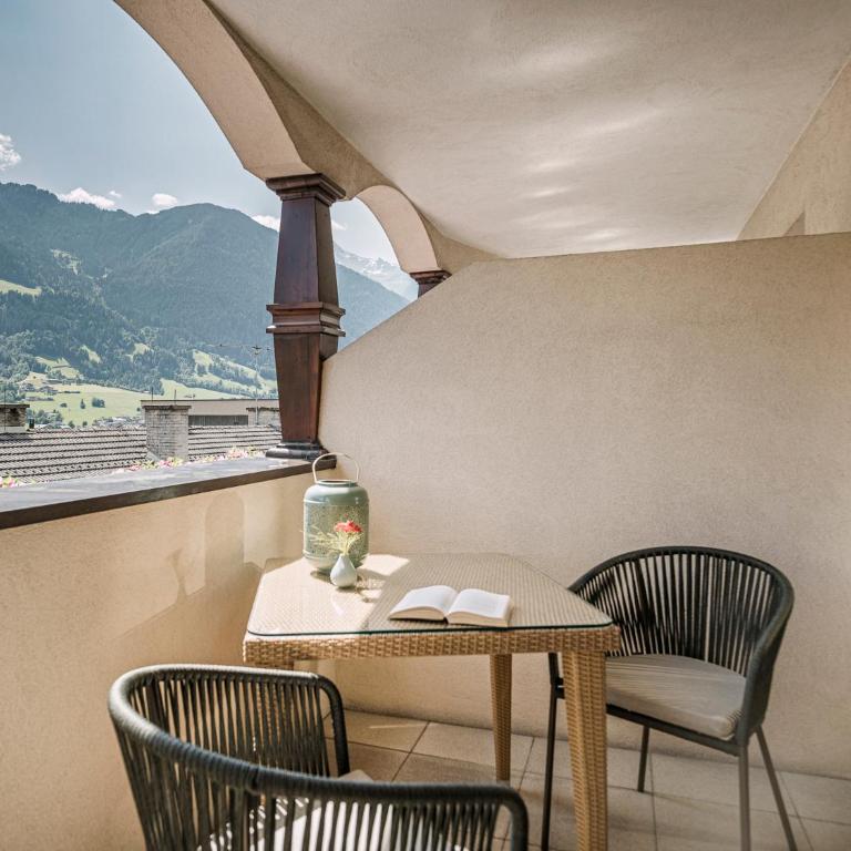Hotel Sieghard Zillertal - Familienzimmer mit Bergblick - 7
