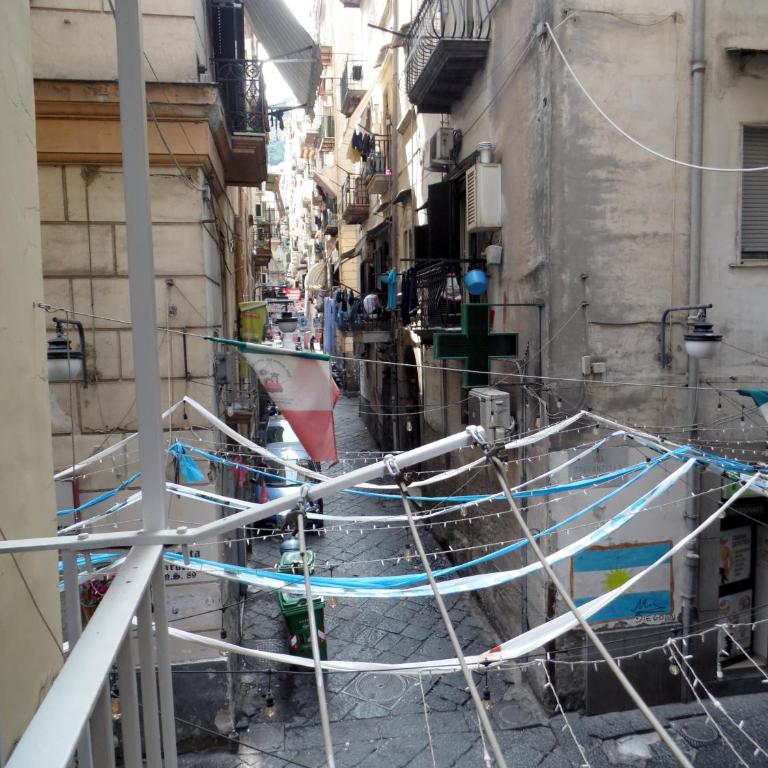 Charme Napoletano Quartieri Spagnoli - Appartamento con 1 Camera da Letto - 17