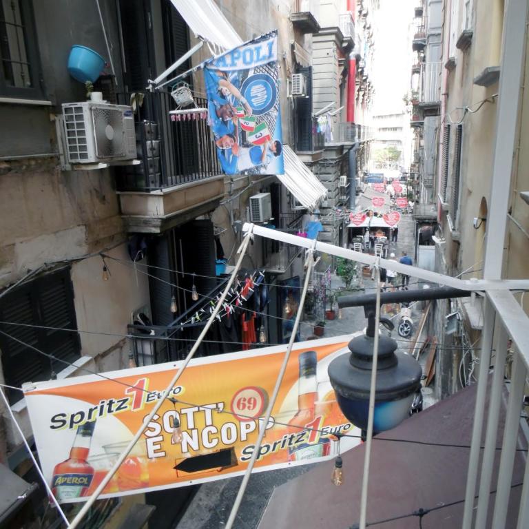 Charme Napoletano Quartieri Spagnoli - Appartamento con 1 Camera da Letto - 18