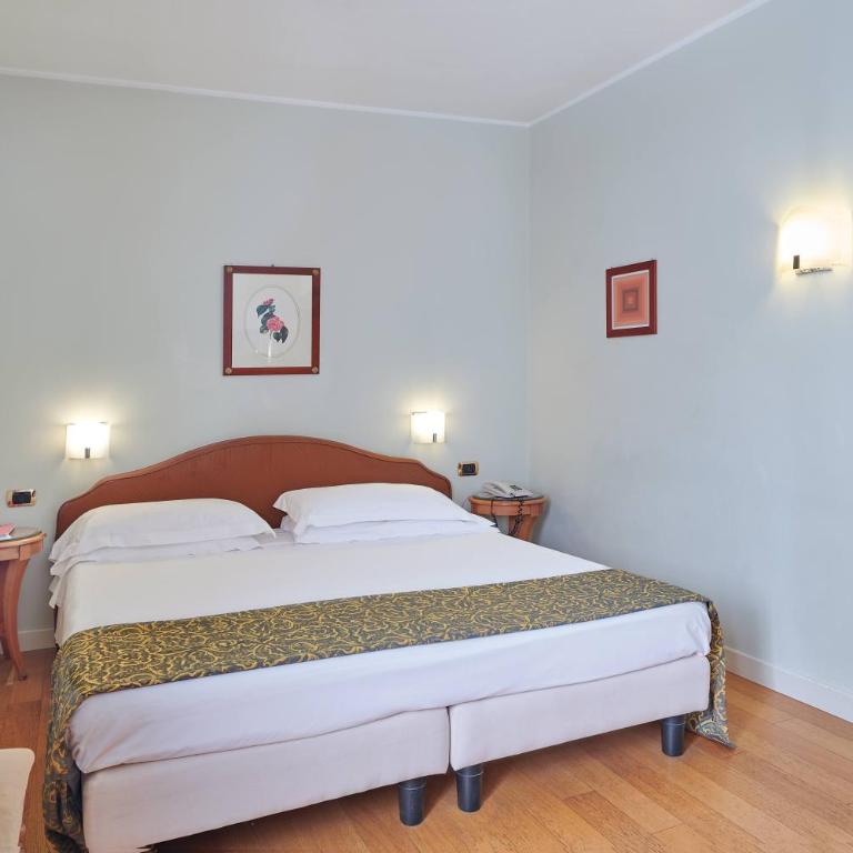 Hotel Plaza - Camera Matrimoniale Classic - 3