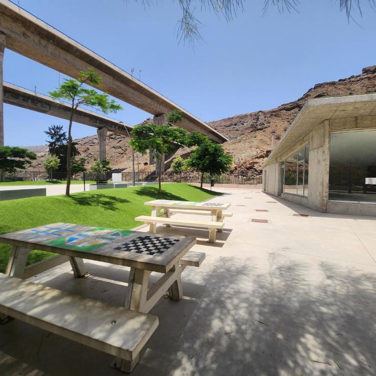 New renovated family home above swimming pool - Apartment - 78