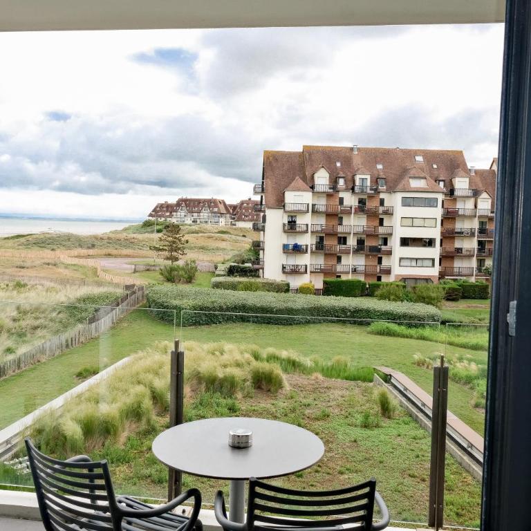 Thalazur Cabourg - Hôtel & Spa - Chambre Double Deluxe - Vue Latérale sur Mer - 2