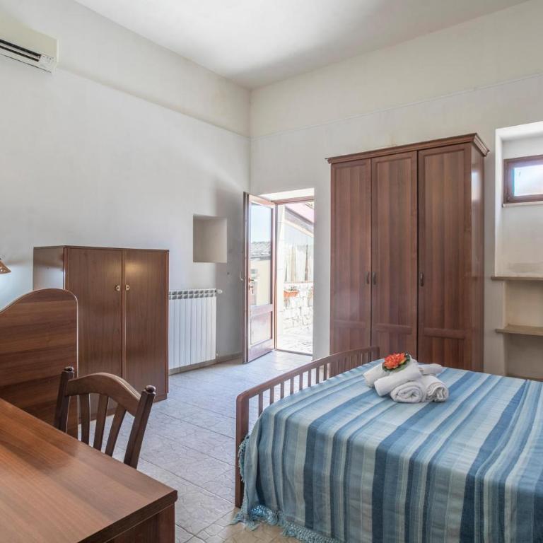 Awesome Home In Ragusa With Wifi - Casa Vacanza con 5 Camere da Letto - 26