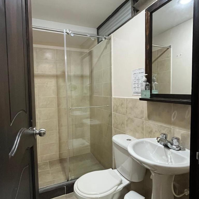 HOTEL SHAMBALA - Habitación Familiar Estándar - 6