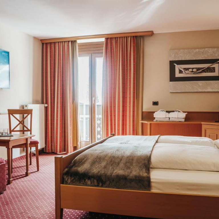 Hotel Alpenrose - Superior Double Room - 4