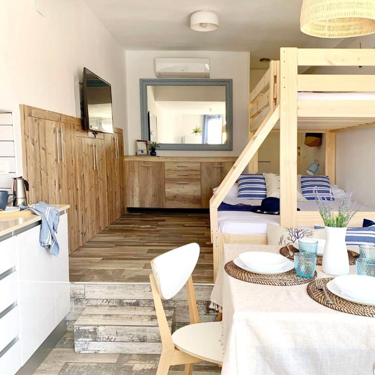 APARTBEACH LA BRISA y FRENTE PLAYA - Apartment - 12