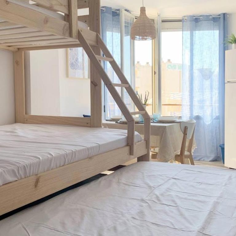 APARTBEACH LA BRISA y FRENTE PLAYA - Apartment - 55