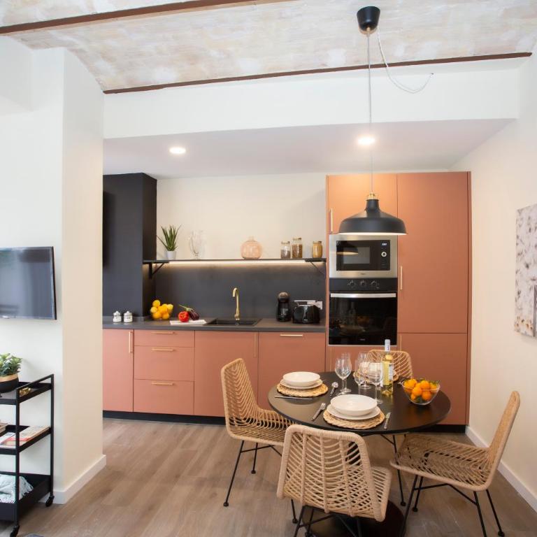 SingularStays San Valero - Three-Bedroom Apartment - 40