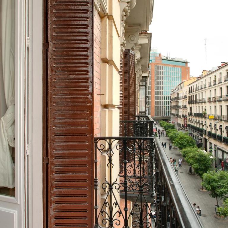SUITES YOU Platinum - One-Dedroom Apartment with Balcony (3-5 Adults) - 2