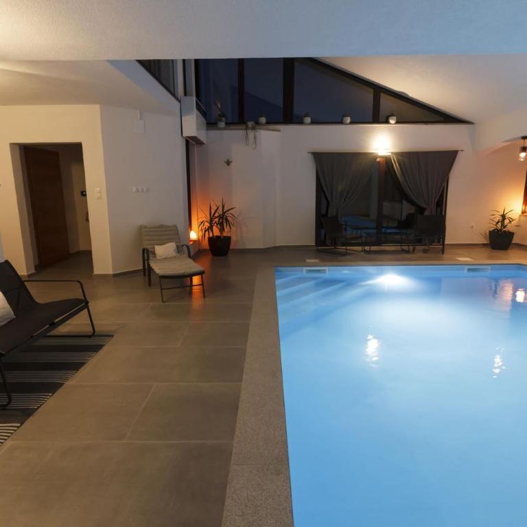 R&J's Home - Villa with Private Pool - 7