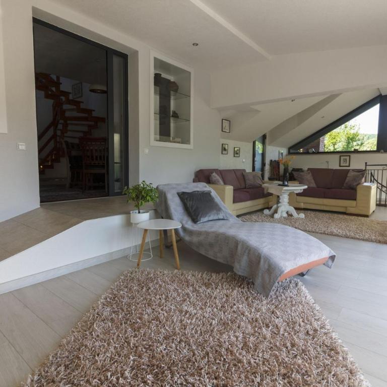 R&J's Home - Villa with Private Pool - 22