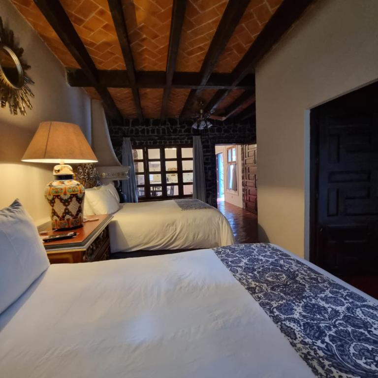 Hacienda de las Flores - Suite con cama grande - 10