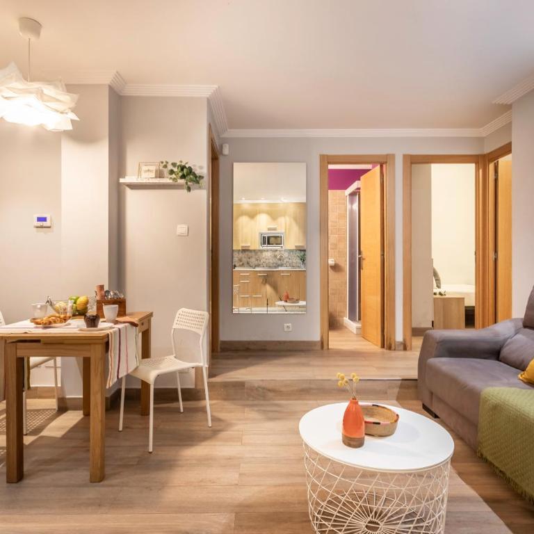 San Mames Termibus by Aston Rentals - Three-Bedroom Apartment - 2