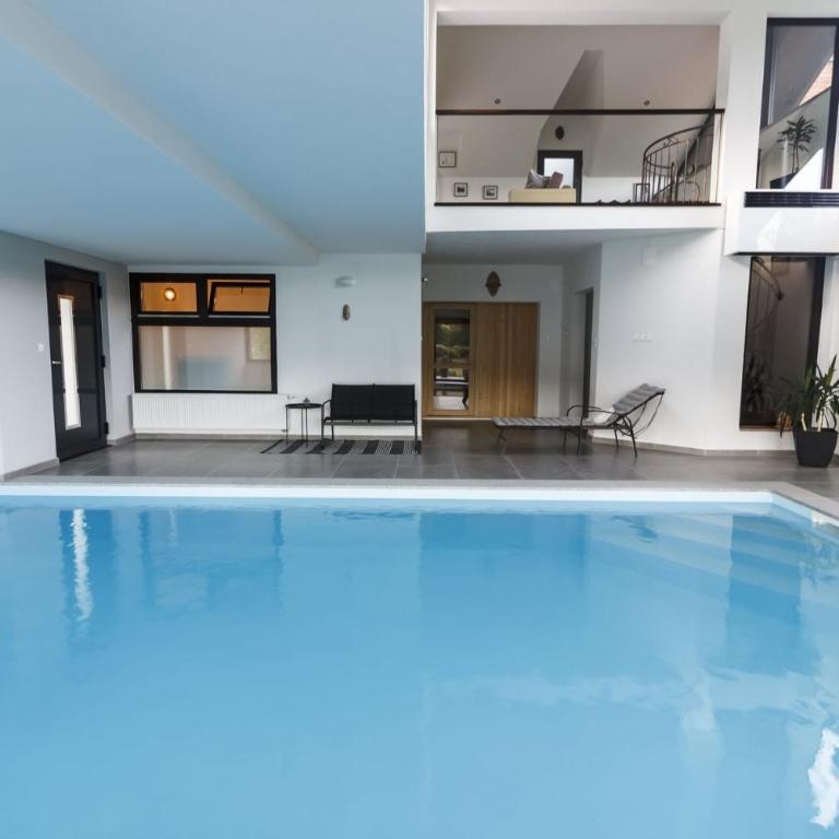 R&J's Home - Villa with Private Pool - 51