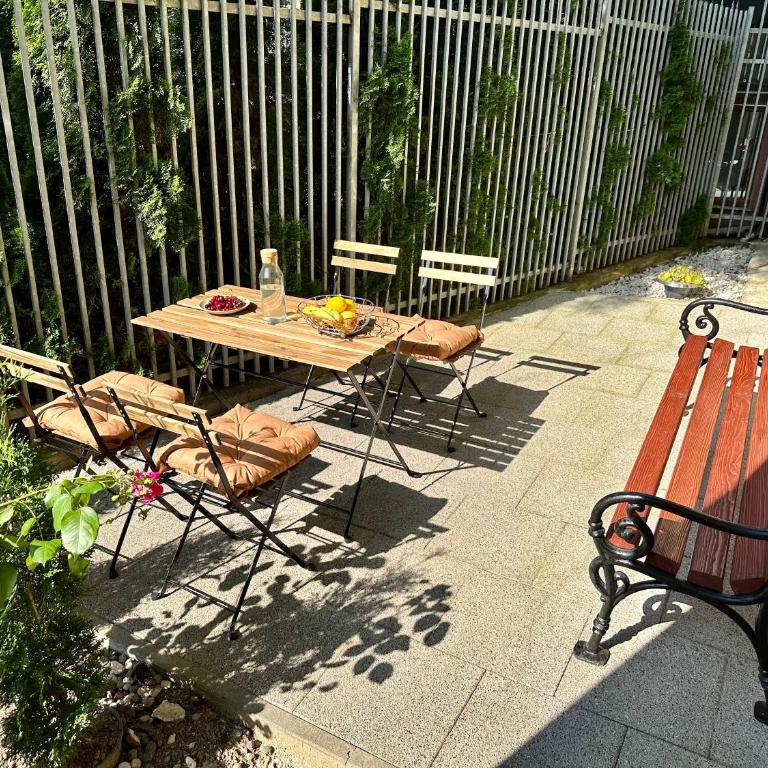 Central Sarajevo Apartment with Terrace & Free Parking - One-Bedroom Apartment - 26
