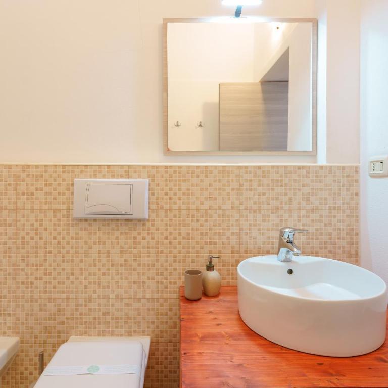 Bissenti Rooms - Eja Sardinia - Double or Twin Room with Private External Bathroom - 3