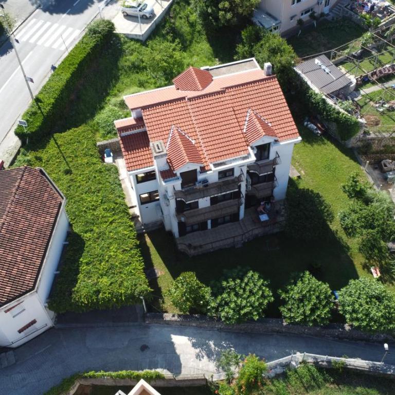 Rooms & Apartments Vukasović - Apartment with Garden View - 9