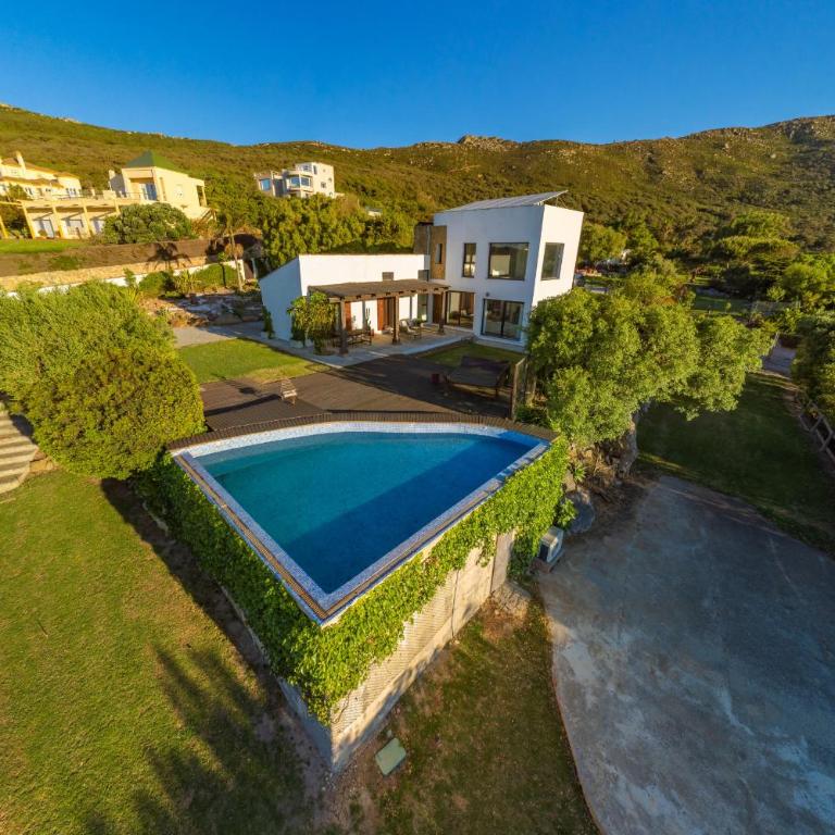 Livingtarifa - Casa Los Helechos - Villa con piscina privada - 25