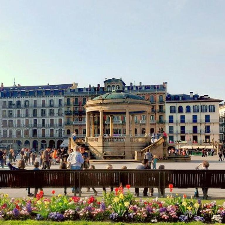 Espacioso apartamento en el centro de Pamplona - Apartamento de 3 dormitorios - 26