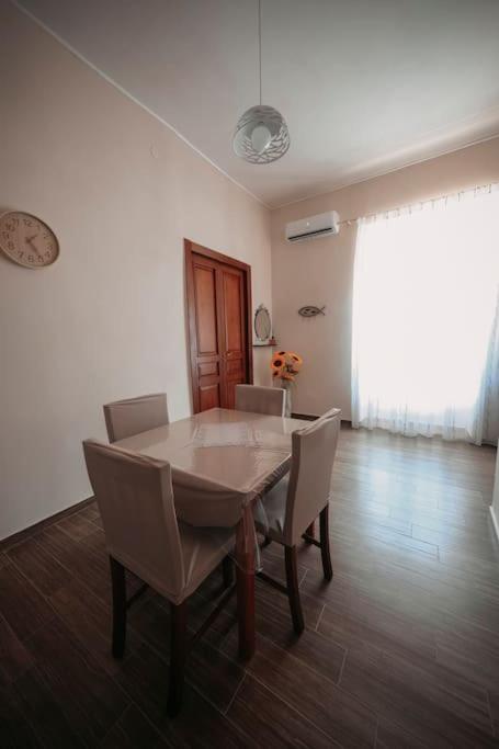 Historical Center Valery Sweet House - One-Bedroom Apartment - 5