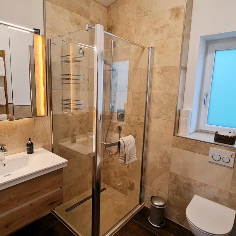 Alpina Sonnen-Appartements Füssen incl XL-Sonnen-Terrasse & Königscard - Apartment mit 2 Schlafzimmern - 8