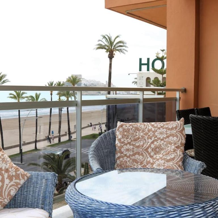 Apto BERTA en 1ª LÍNIA de PLAYA, PISCINA y PARKING Privado - Apartamento de 2 dormitorios - 1