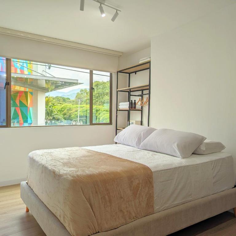 Welcome to Medellin! - Rooftop - Jacuzzi - Wifi - Laureles - Estadio - Apartamento Estudio - 33