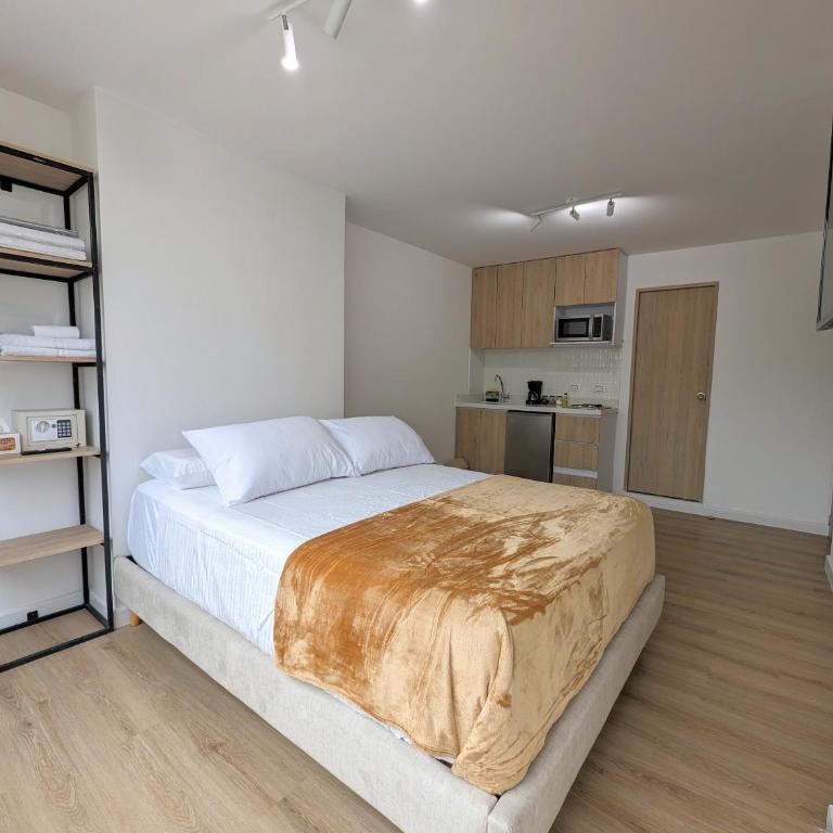 Welcome to Medellin! - Rooftop - Jacuzzi - Wifi - Laureles - Estadio - Apartamento Estudio - 7