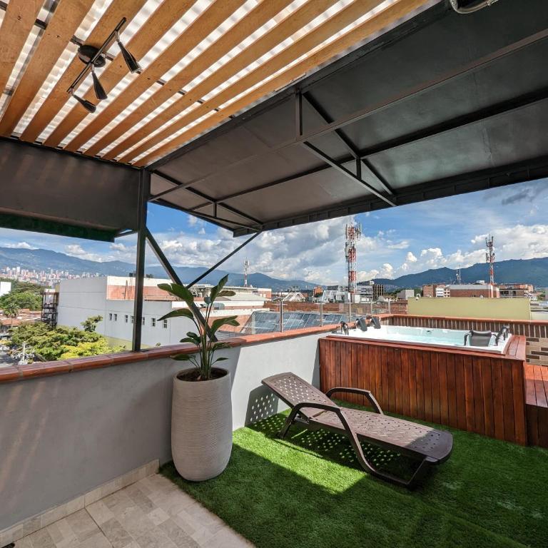 Welcome to Medellin! - Rooftop - Jacuzzi - Wifi - Laureles - Estadio - Apartamento de 1 dormitorio - 47