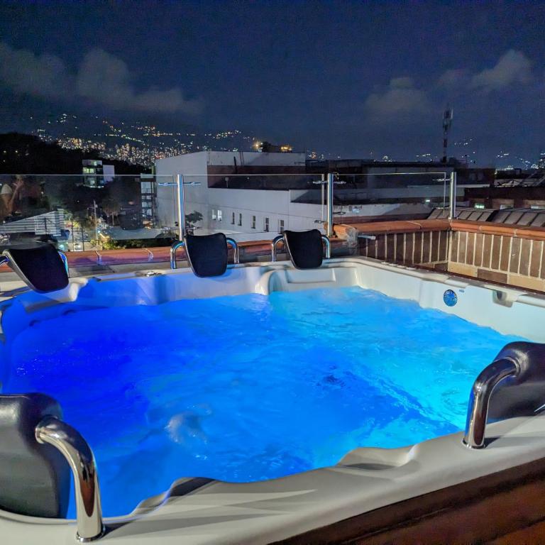 Welcome to Medellin! - Rooftop - Jacuzzi - Wifi - Laureles - Estadio - Apartamento de 1 dormitorio - 48