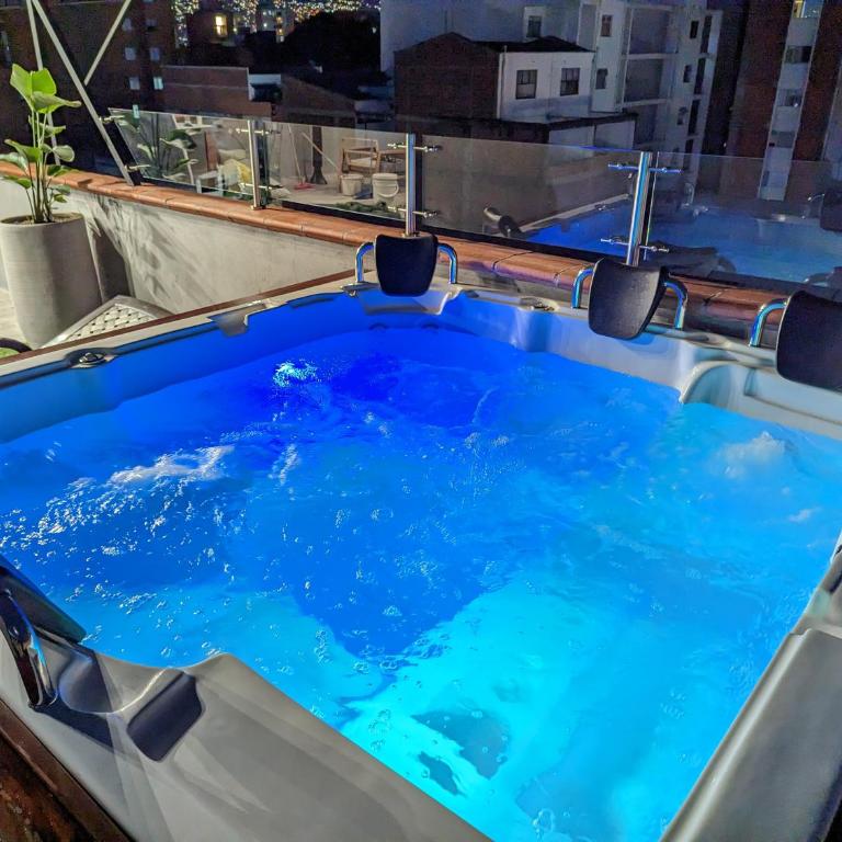 Welcome to Medellin! - Rooftop - Jacuzzi - Wifi - Laureles - Estadio - Apartamento de 1 dormitorio - 27