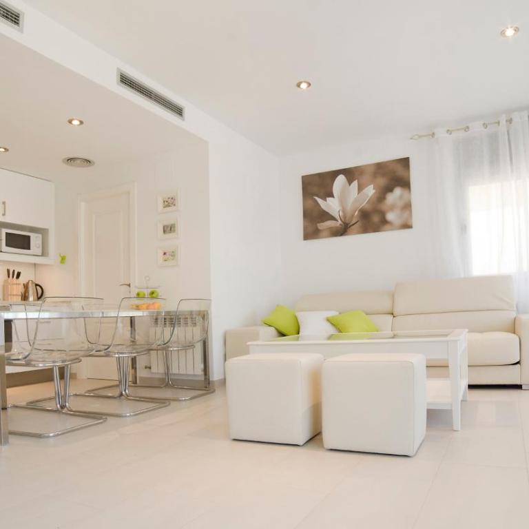 Tranquil Duplex Sitges, sea views, private parking, terrace - Apartamento de 3 dormitorios - 7