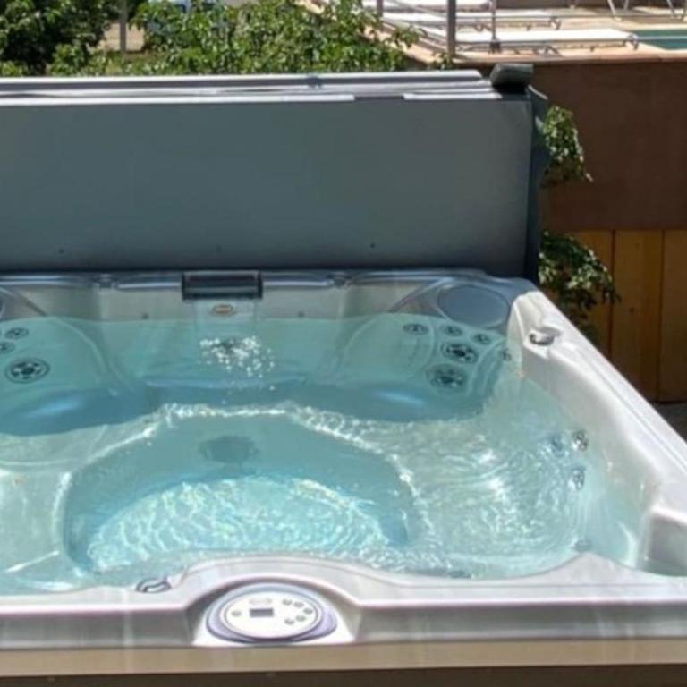 Luxurious bastidon with swimming pool and jacuzzi - Villa 2 Chambres - 18