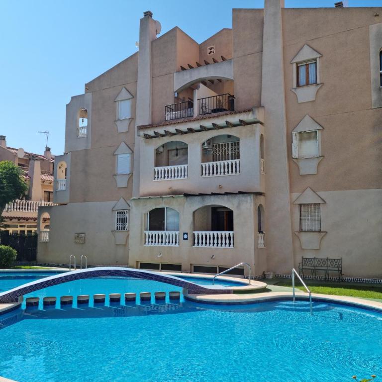 Nice studio,10 min to Del Cura beach with swim.pool - Studio Apartment - 1