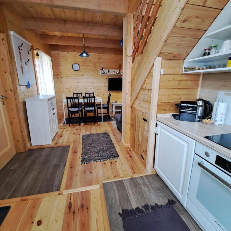 Casper Brvnara - Three-Bedroom Chalet - 18