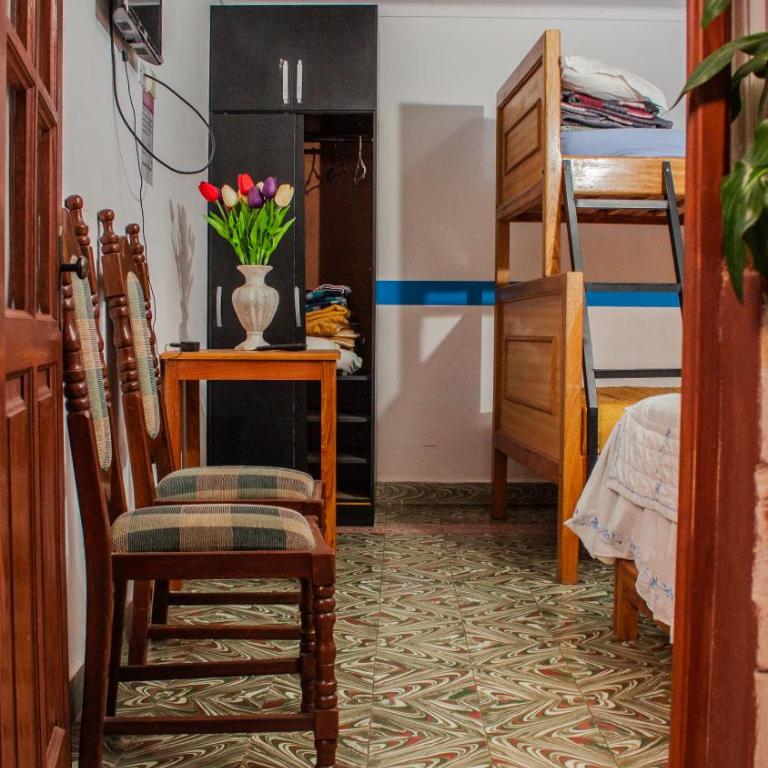 Mi Angeline - Family Room - 2