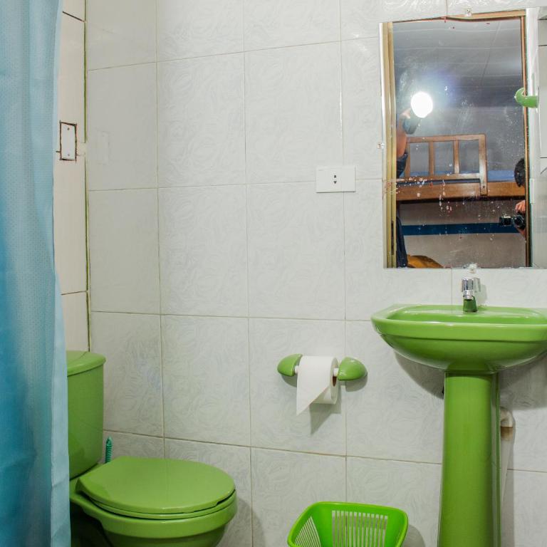 Mi Angeline - Family Room - 1