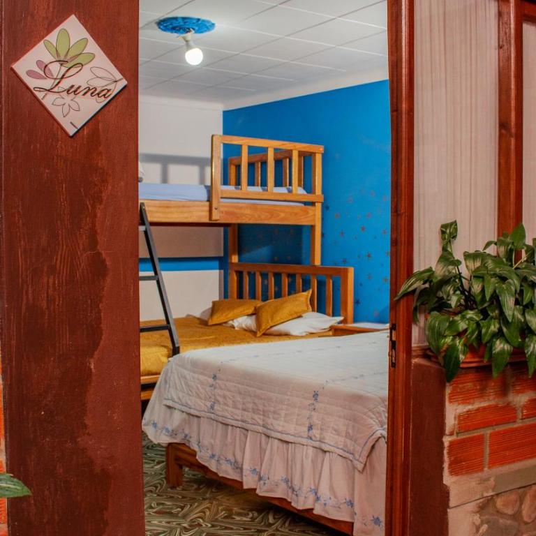 Mi Angeline - Family Room - 4