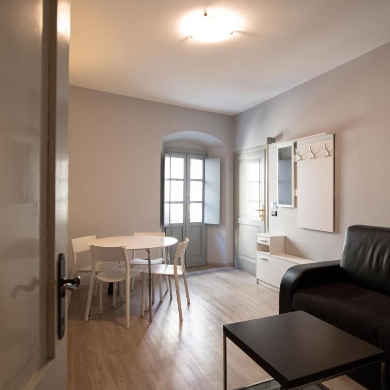 Alessi Appartamenti - Appartamento con 1 Camera da Letto con Balcone e Vista Città - 8