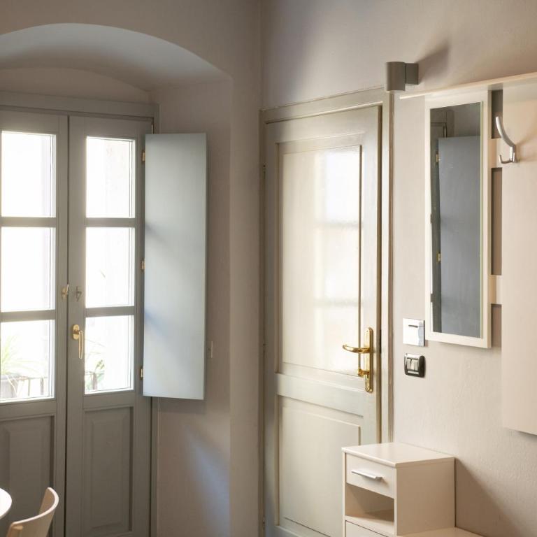 Alessi Appartamenti - Appartamento con 1 Camera da Letto con Balcone e Vista Città - 3