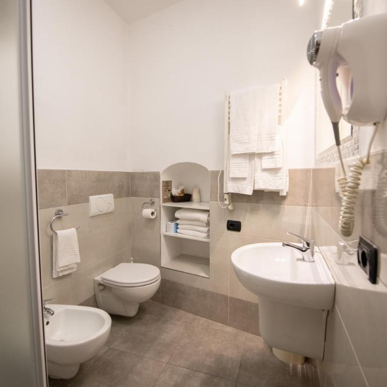 Alessi Appartamenti - Appartamento con 2 Camere da Letto e Vista Città - 1