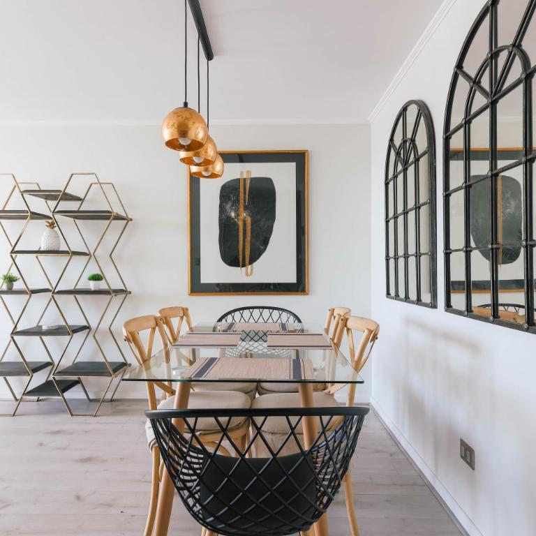 Golden Nomad 2D Barrio Italia - Two-Bedroom Apartment - 9