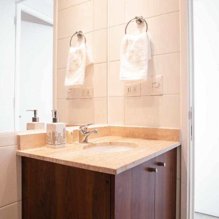 Golden Nomad 2D Barrio Italia - Two-Bedroom Apartment - 21