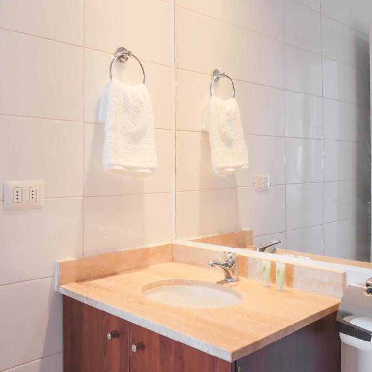 Golden Nomad 2D Barrio Italia - Two-Bedroom Apartment - 15