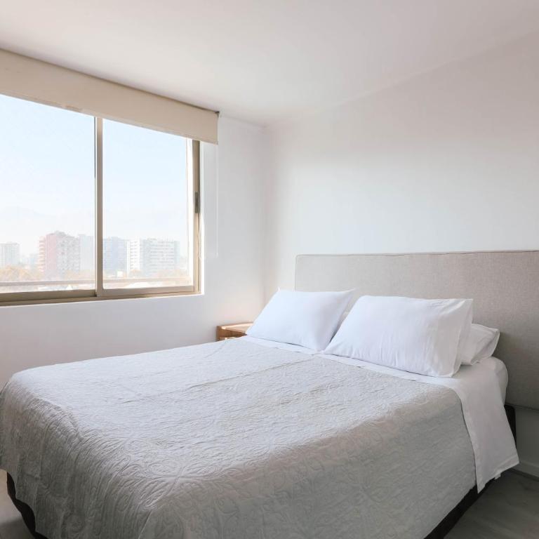 Golden Nomad 2D Barrio Italia - Two-Bedroom Apartment - 18