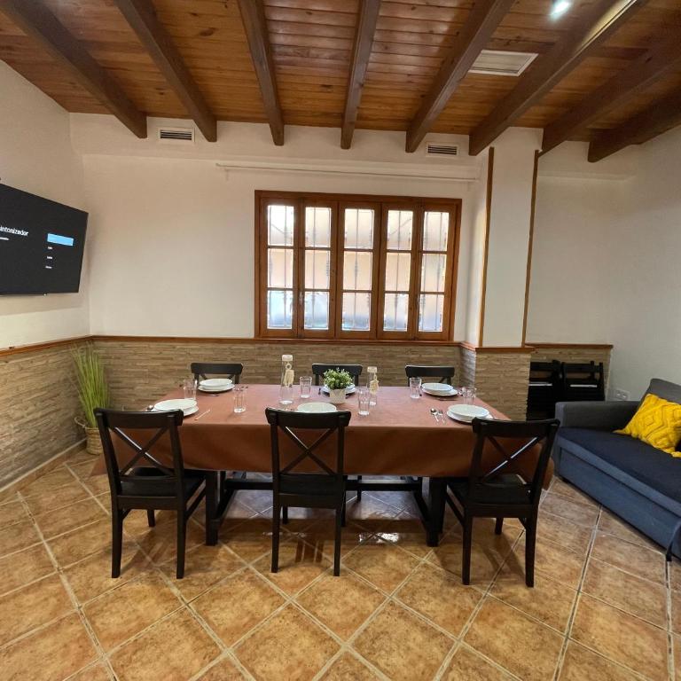 UIM Planta baja Canovas del Castillo, PLAYA WIFI - Two-Bedroom Apartment - 10