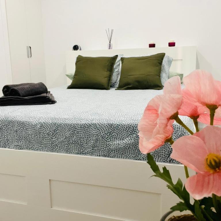 BEST FLAT NEAR REAL MADRID STADIUM - Two-Bedroom Apartment - 25